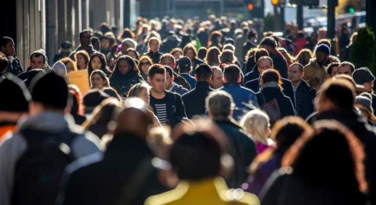 multitud-ciudad-gente-dreams
